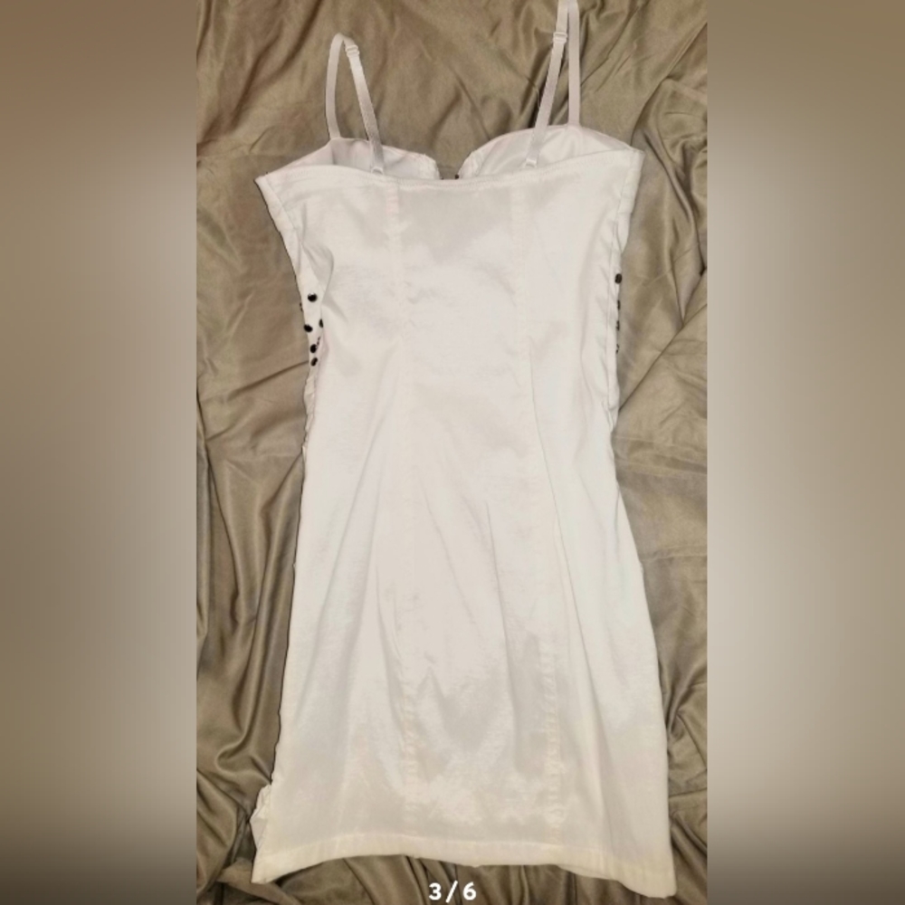 Dress - Picture 4 of 6